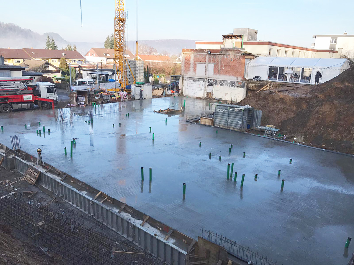 #Johanniter_Haus_Tannenhof_Mosbach
Die Bodenplatte des 1. Bauabschnittes wurde am 18. Dezember fertiggestellt.