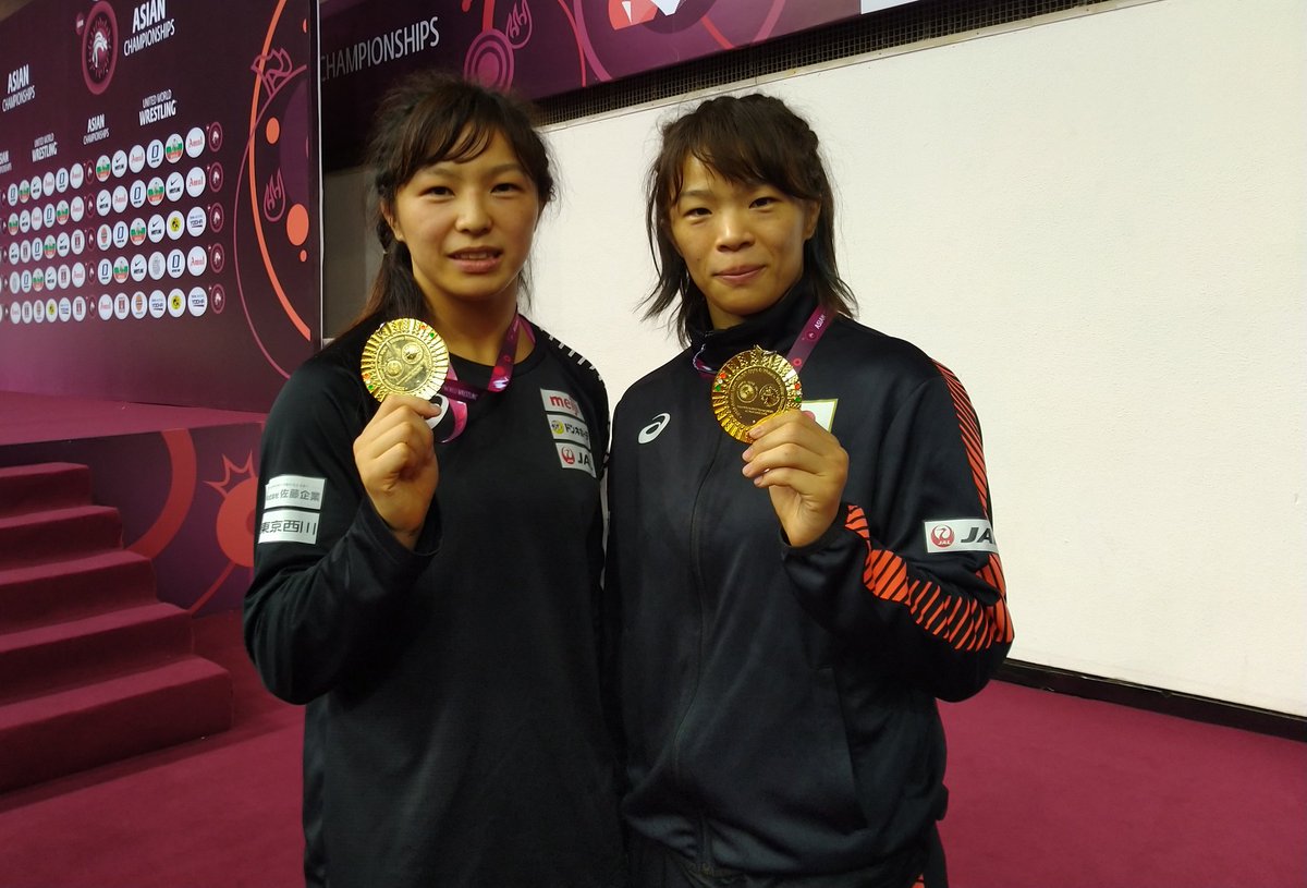 Say hello to <a href="/risako_kawai/">川井梨紗子　risako kinjo kawai</a> ! Here she with her sister Yukako after both win the gold medals at 2020 Asian Championship