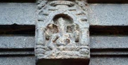 It is disgusting that every day dead bodies are buried Inside the temple everyday. Source: W B Turism site @ASIGoI  @ReclaimTemples