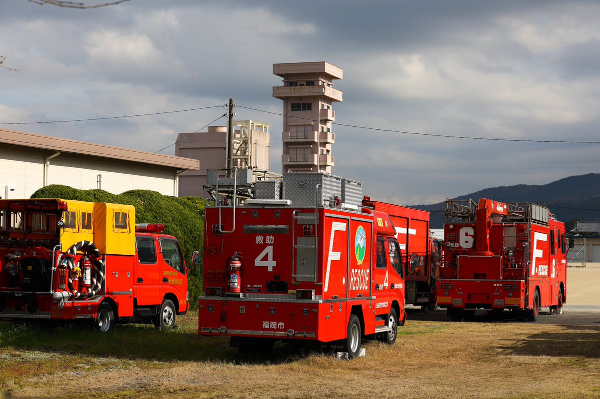 ユフラ 福岡市消防局 旧室見救助6号 消防学校教材車 やっと全体をバリ順で撮れた ほんとかっこいいな