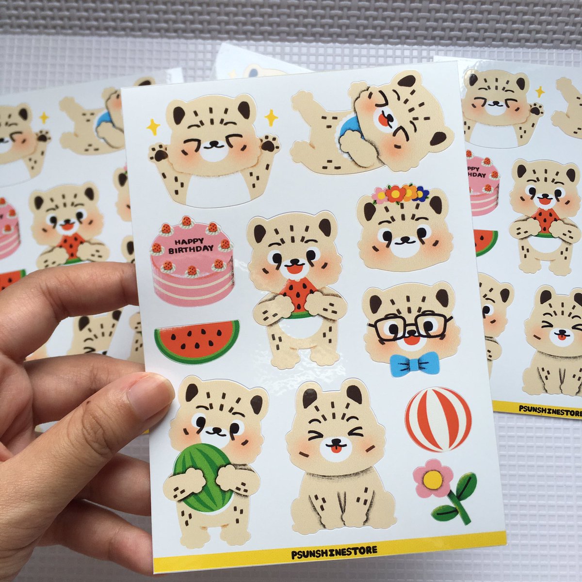 PsunshineStore's tweet photo. ****มีลายมาใหม่ 6 ลายนะคะ*** sticker pvc แบบglossy(เงา) 45฿/แผ่นเท่านั้นค่า 
🎈🎈สติกเกอร์กระต่ายมี 2 version นะคะ
🌿size a6/waterproof/ไดคัท
🌿45฿/ea.(3 แผ่น 120฿)
📮reg30฿/ems50฿
📲สั่งซื้อทางdm/Line:@wyc3073q
#sticker #เครื่องเขียน #รีวิวเครื่องเขียน #ของตกแต่งห้องนอน https://t.co/geYZ8a73IW