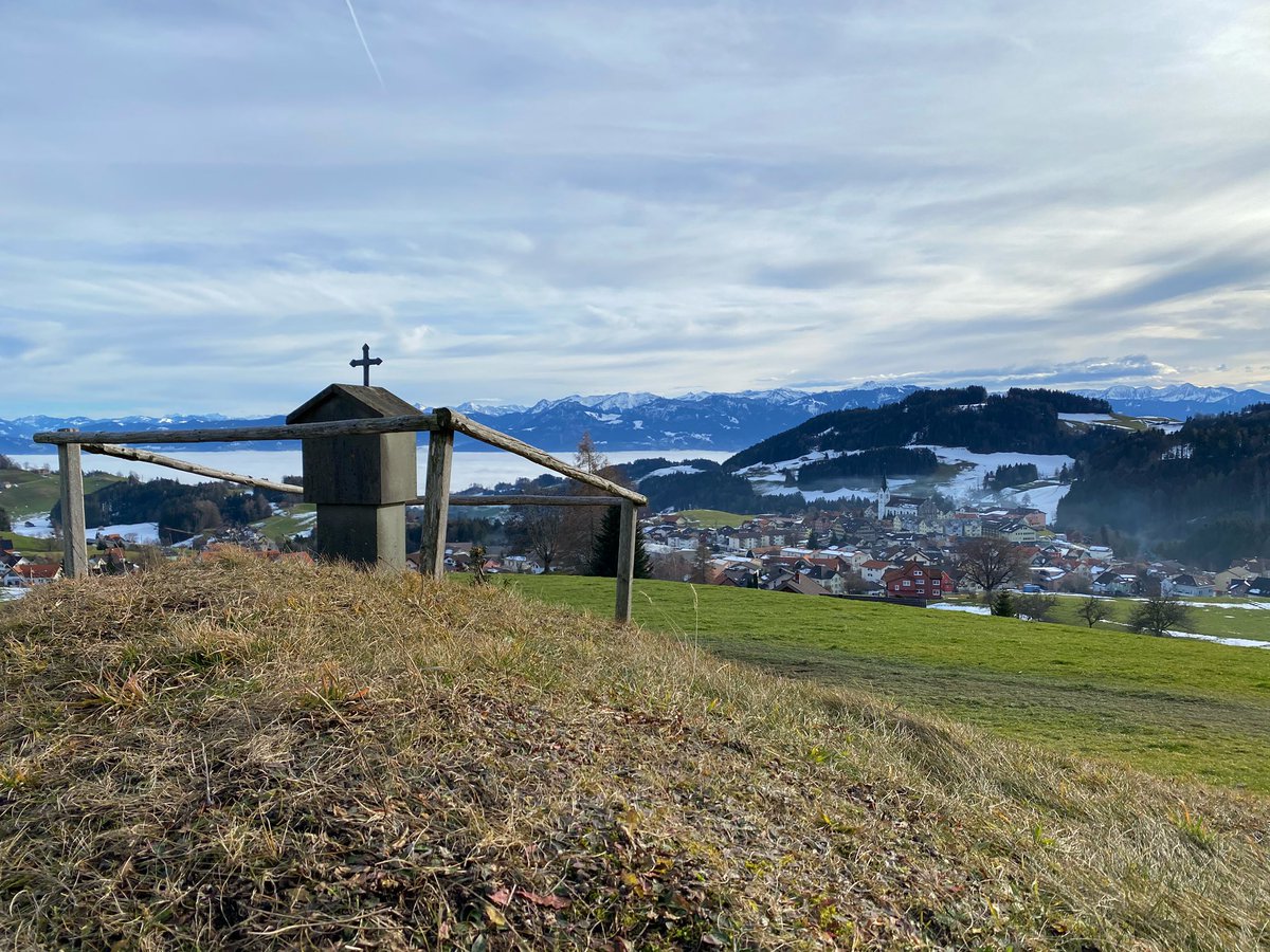 sandro_w_hess's tweet photo. #Oberegg AI 🇨🇭 https://t.co/2iVAxkipQy