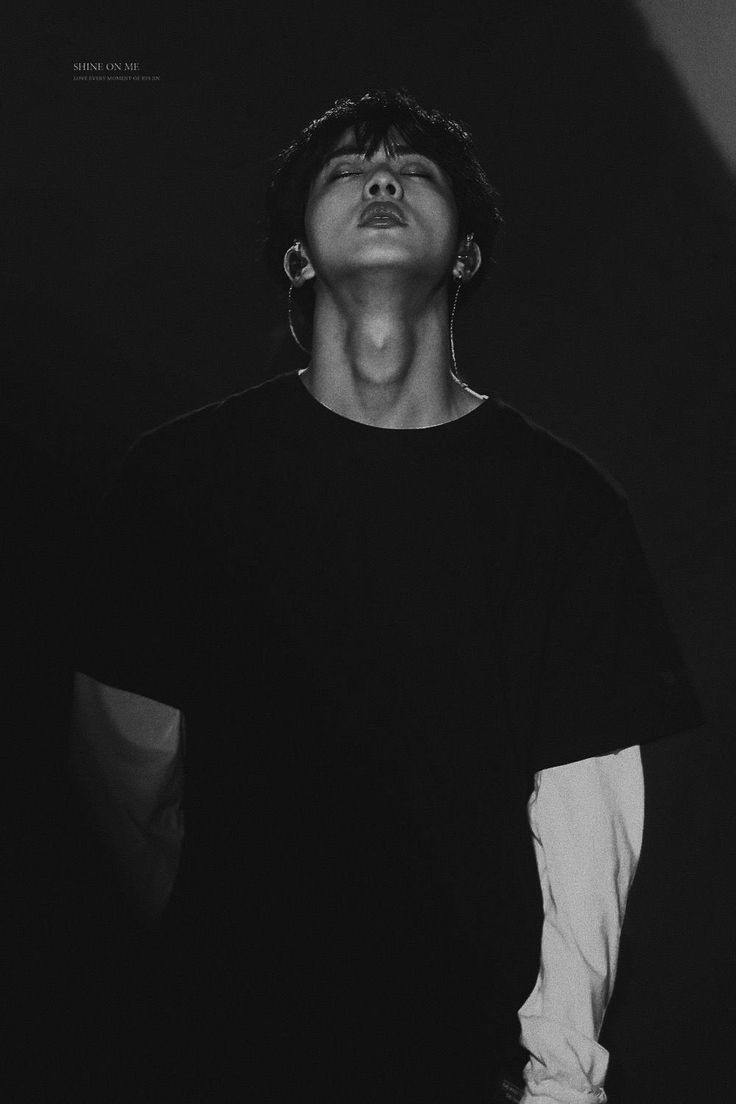 ROCKSTAR SEOKJIN : A DEADLY AND DANGEROUS THREAD[ as u go down, his wildness increases, so be careful, ur heart might explode due to the insane hotness of seokjin fire] #방탄소년단  #진  #석진  #방탄소년단진  #방탄진  #JIN  #SEOKJIN  #BTSJIN  @BTS_twt  @BigHitEnt  @bts_bighit