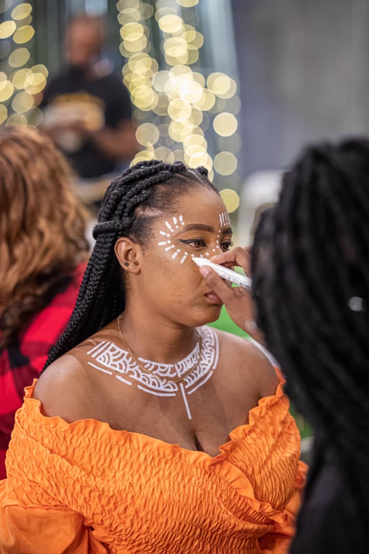 arttechdistrict's tweet photo. There are quite a lot of activities you can engage in when you visit the park. From face paintings, interactive gaming, virtual reality, outdoor movie screening and much more.
Entry to the park is FREE
#DiscoveryParkAbuja #abujaconnect #DiscoveryDecember https://t.co/g6FMEFm89b