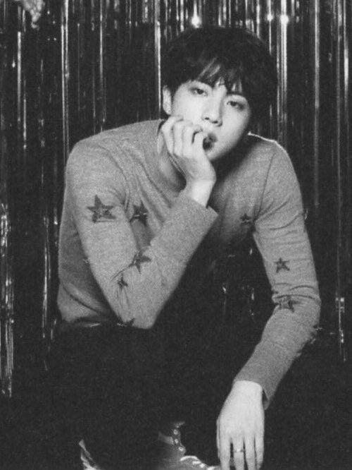 ROCKSTAR SEOKJIN : A DEADLY AND DANGEROUS THREAD[ as u go down, his wildness increases, so be careful, ur heart might explode due to the insane hotness of seokjin fire] #방탄소년단  #진  #석진  #방탄소년단진  #방탄진  #JIN  #SEOKJIN  #BTSJIN  @BTS_twt  @BigHitEnt  @bts_bighit