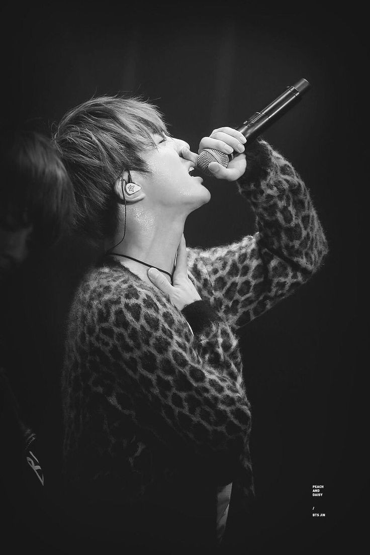 ROCKSTAR SEOKJIN : A DEADLY AND DANGEROUS THREAD[ as u go down, his wildness increases, so be careful, ur heart might explode due to the insane hotness of seokjin fire] #방탄소년단  #진  #석진  #방탄소년단진  #방탄진  #JIN  #SEOKJIN  #BTSJIN  @BTS_twt  @BigHitEnt  @bts_bighit