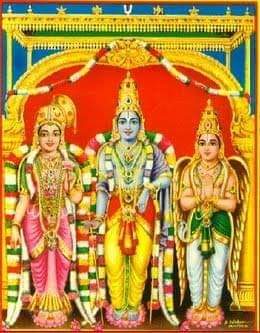 Sri Andal Rangamannar, Srivilliputtur, TN.------------------------------------------------மார்கழிக்கு ஏன் இத்தனை சிறப்பு?இந்த மாதத்தில்தான் மகாவிஷ்ணுவுக்குகந்த வைகுண்ட ஏகாதசி வருகிறது. இந்த நாளை "கீதாஜெயந்தி"என்று - "கண்ணன் கீதை மொழிந்த நாளென்று" கீதையை வாசிப்பார்கள்.