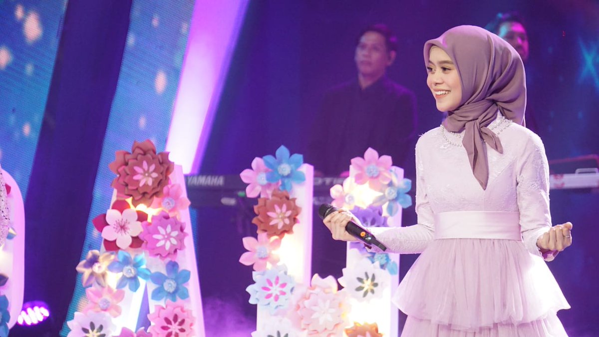 Mimin denger-denger Lesti <a href="/Lesti_Jenong_DA/">Lestykejora</a> masuk Top 5 The Most Beautiful Women 2020 dari 100 Wanita Tercantik Dunia versi TBW (Top Beauty World) 😱
Uwoooo Goks!