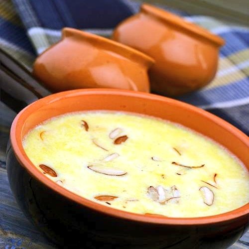 malavshukla's tweet photo. #Gujarat known for #Dhokla-#Handva etc but many more cuisines are famous like #Doodhpak, Goodness of milk rice saffron dry fruits simmered to get semiliquid rice pudding Stomach may deny but taste buds definitely cant!
#foodie #GujaratiFood #India #Food #foodblogger #foodlover https://t.co/fHjmdG4gW8