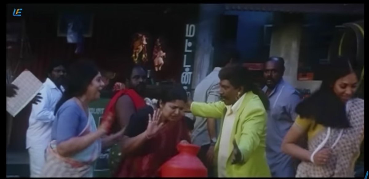 எல்லாரும் வாங்க 'பிஸ்கோத்' படத்தோட கதை சொல்றேன்..