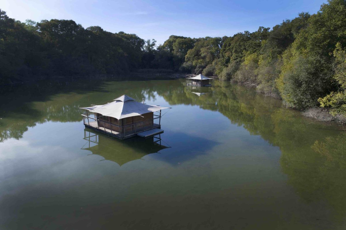 Tu n'as pas encore trouvé LE 🎁de Noël parfait, ce n'est pas grave il est encore temps! 
Commande sur nuit-logement-insolite-nature.fr/Lodges-Ecologi… et reçoit directement la carte cadeau dans ta boîte mail. 
Profite encore de -20%  avec le code promo OFFRENOEL
#Insolite #Noel2020 #mayenne #Voyage