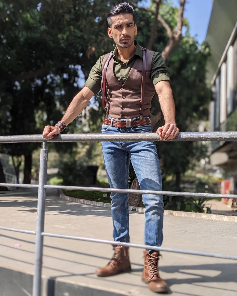 MohitSyndrome's tweet photo. Kill it my boi @itsmohitsehgal 🔥🔥

#MohitSehgal #Naagin5 #Jai #Jani https://t.co/PIpRgksZcE