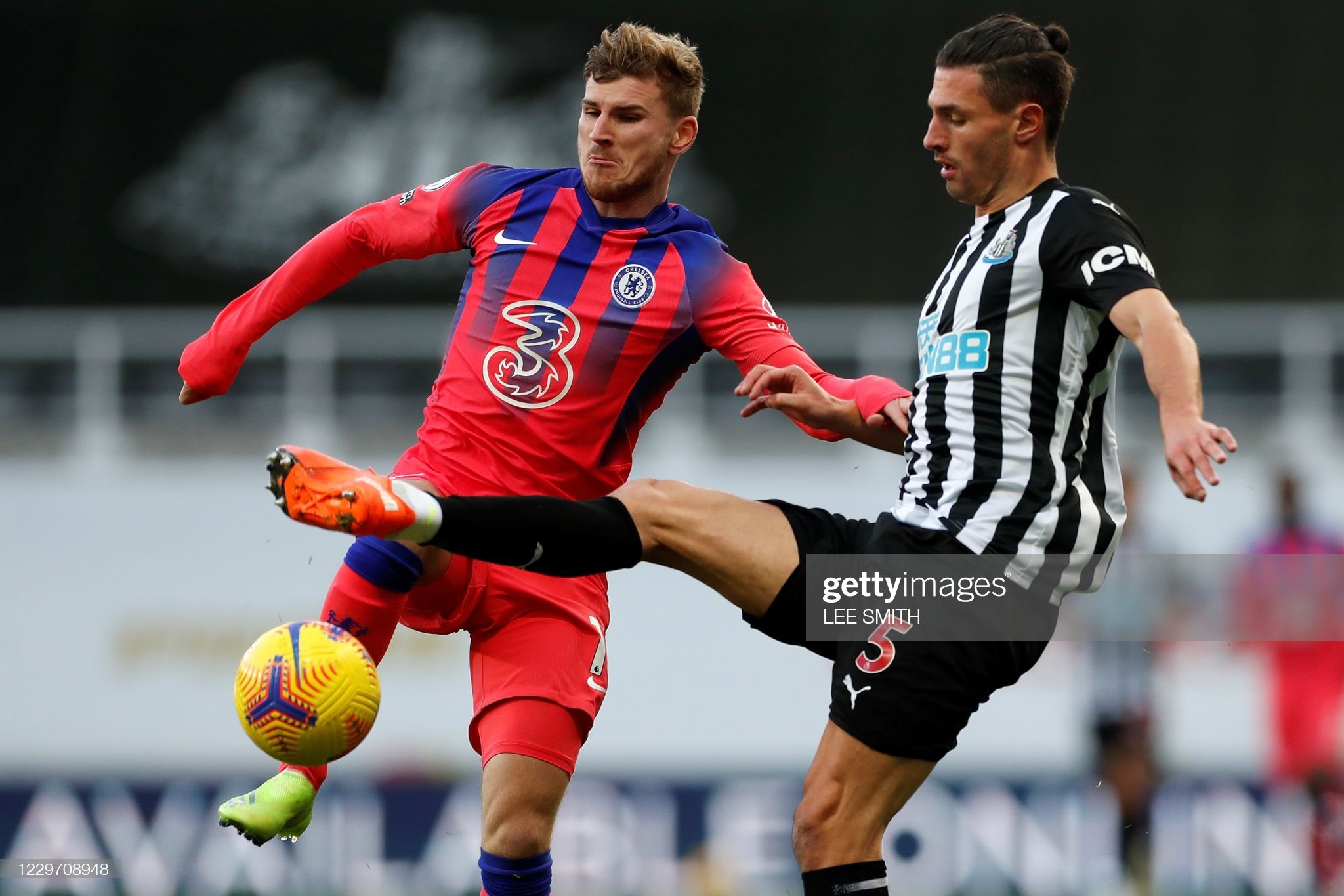  Happy birthday Fabian Schar turns 29 today!  