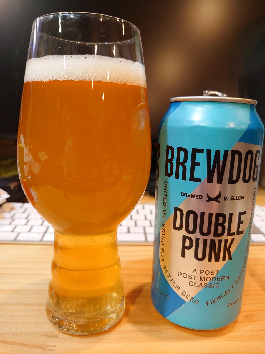 osamukoshida's tweet photo. M1グランプリ2020を見ながらDOUBLE PUNK
初めてPUNK IPAを飲んだ時の衝撃を思い出した
これ8.2%なの!?
定番化してほしいな~
#BREWDOG
#DOUBLEPUNK https://t.co/F8gfHXOD4Z