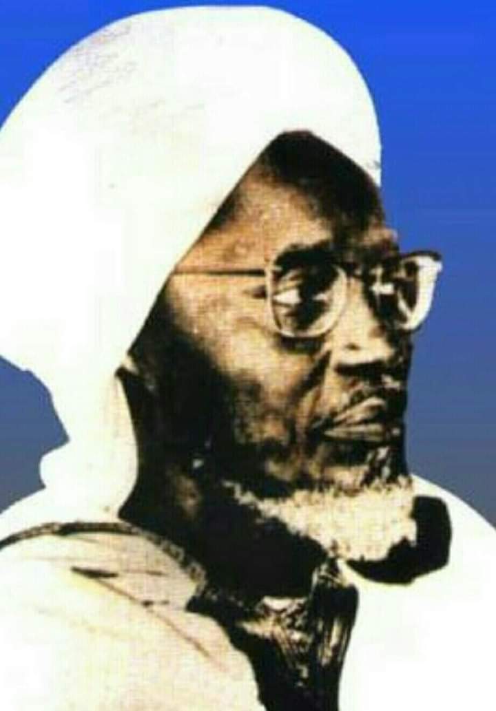 darou_mouhtyy's tweet photo. Seriñ #Muhamad Laamin Joob néena

 amna bis #sëriñ bi dako woolu moom ak #Seex #Mustafaa ak #S #Basiru ban ñëwé kunék mu wax la lamula wax,  waayé néena binuy dém dégg na Seriñ Tuuba muy wax Seriñ Basiiru naan ko #Muhammadul #Basiir Dénkk naala sama #YOON wi, bu ci dara yaxu. https://t.co/Ui2szh4xDN