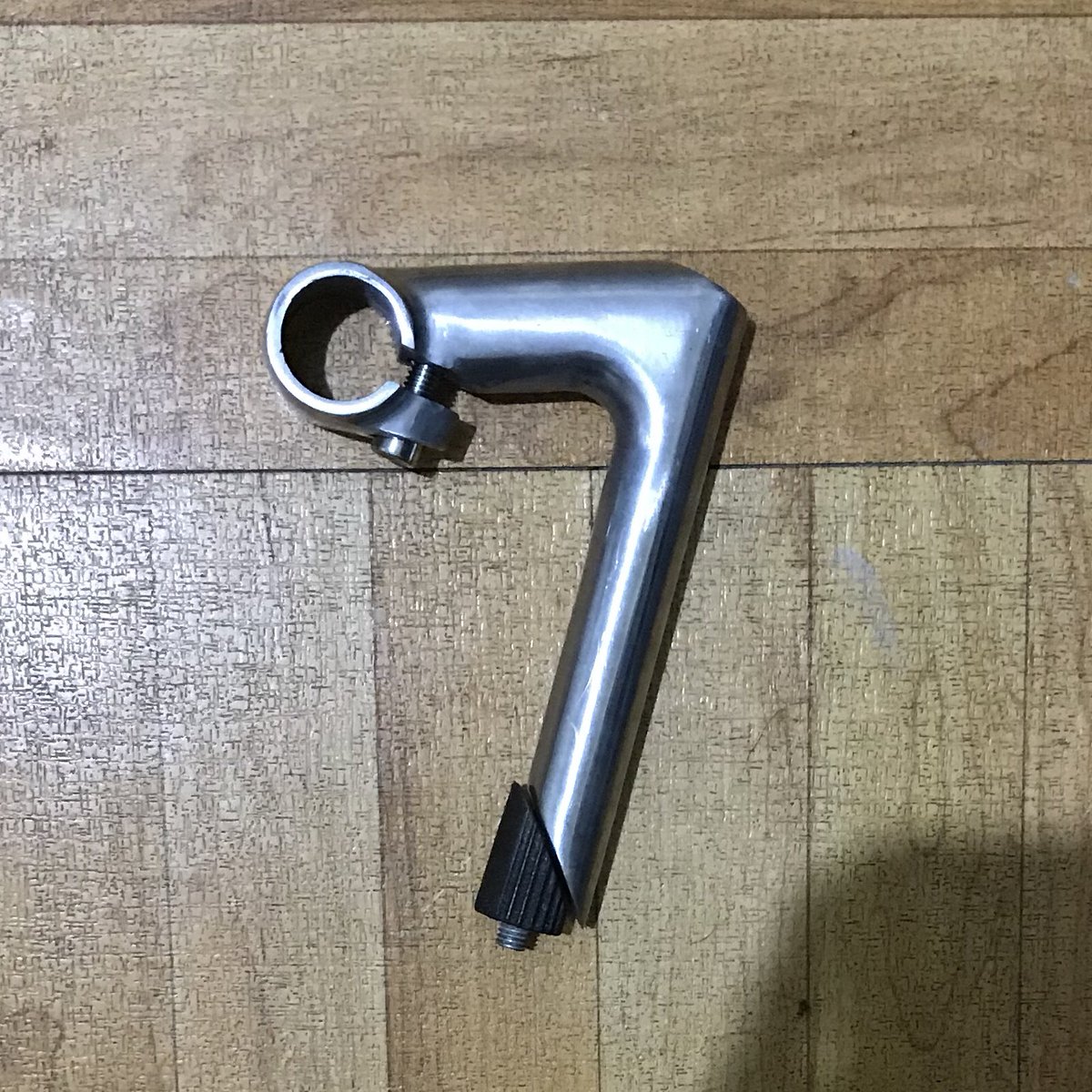 samuelkoo's tweet photo. FS:
Stem quill like nitto baru 90k
Saddle velo chromoly like new 80k
Headset VP ulir baru 100k
FD Tourney TY510 max 48t tarikan bawah like new 60k

Bisa lewat tokped
Minat DM
#fnfjb #demamduaenam #fixie #sparepartsepeda https://t.co/JJz43VbQBO