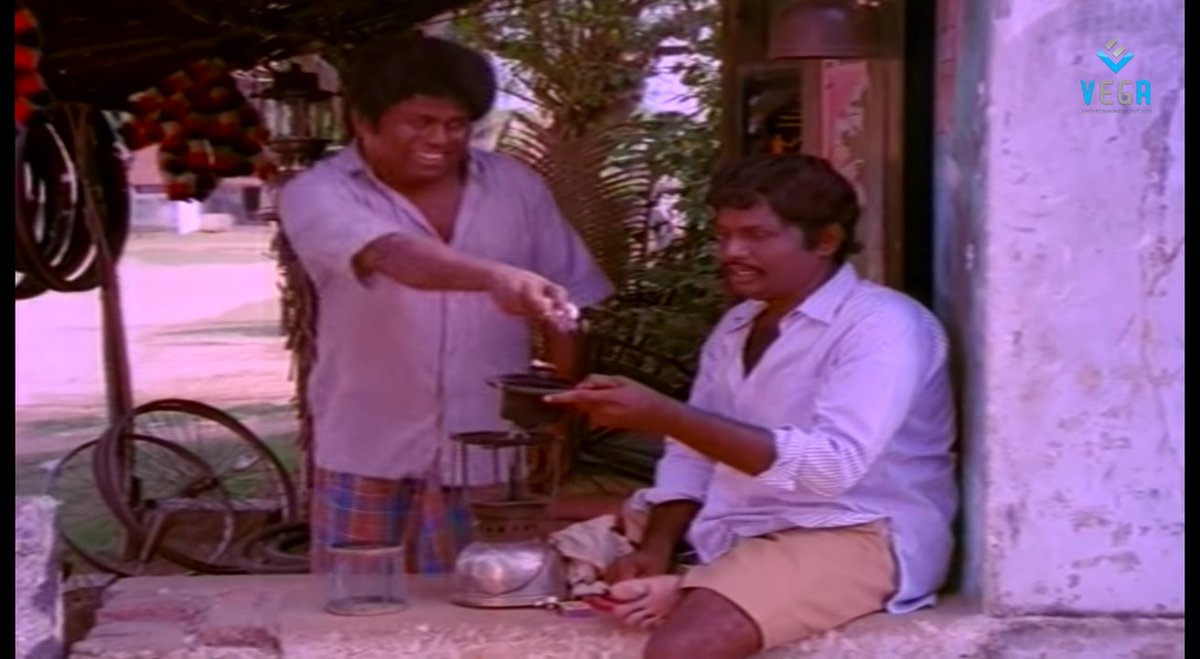 அந்த மெசினை சரி பண்ணி பேக்டரிக்கு வர இருந்த மிகப்பெரிய நஷ்டத்தை சரி பண்ணுவாரு.