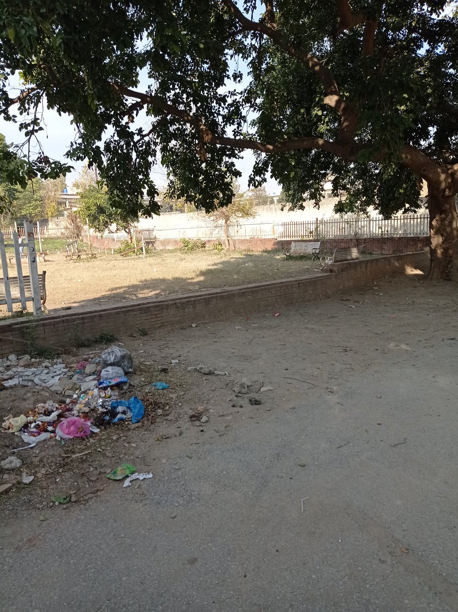 IamUsmanAmin's tweet photo. Look at the miserable condition of park in street 15, I-10/1... @CDAthecapital
@CDA_Islamabad @DirectorateRev @SardarZimri @ChiefCommISB @ImranKhanPTI @I10Isb https://t.co/TRMijfSkI2