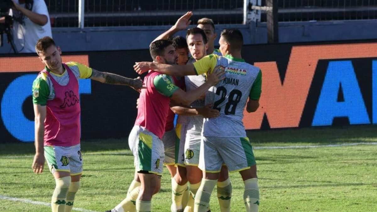 goldmediacancha's tweet photo. #CopaDiegoMaradona | #ZonaComplementaciónA | 

#Patronato 0-1 #Aldosivi 

ST
⚽ 17' Federico #Andrada (A)
🔴 19' Brian #Nievas (P) https://t.co/I3d46JR2Es