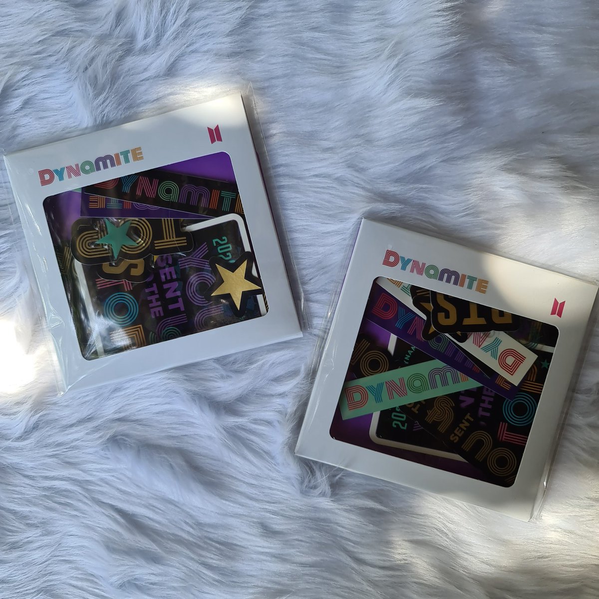 modu_shoppe's tweet photo. ON-HAND | #BTS OFFICIAL MERCH 💜

♡ MOTS Tour Deco Strap - P1200 ✅
♡ MOTS Pop-up Cable Protector V | JK - P450 ✅✅
♡ MOTS Pop-up Sticky Note - P450 ✅✅
♡ Dynamite Celebration Sticker - P690 ✅✅

♡ Available and ready to ship
💌 DM us to order!🤗
#ModuShoppeOnhand https://t.co/Ot16qtwU7S