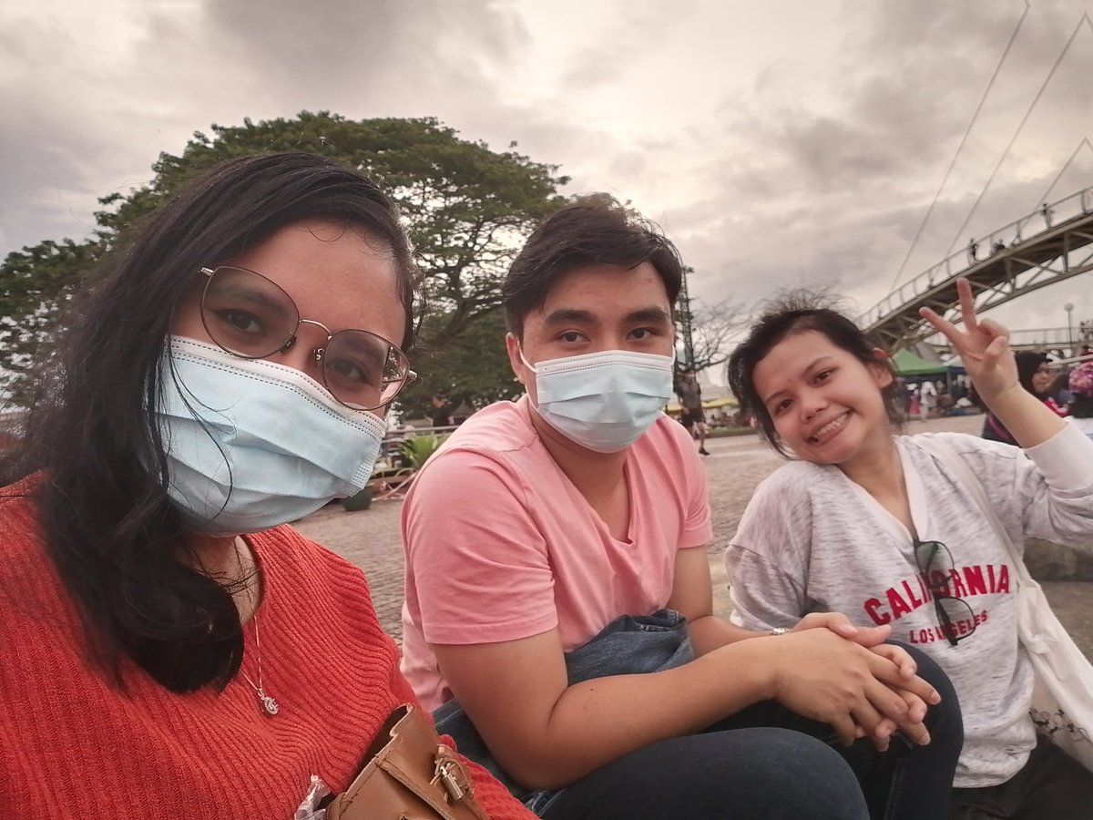 geethruida's tweet photo. A reminder for myself that everything happened for a reason and surely there's a good silver lining hahaha and ofc a memory to be kept here
Disclaimer:flo is drinking so she put her mask away temporarily https://t.co/uOlqw5v1yH