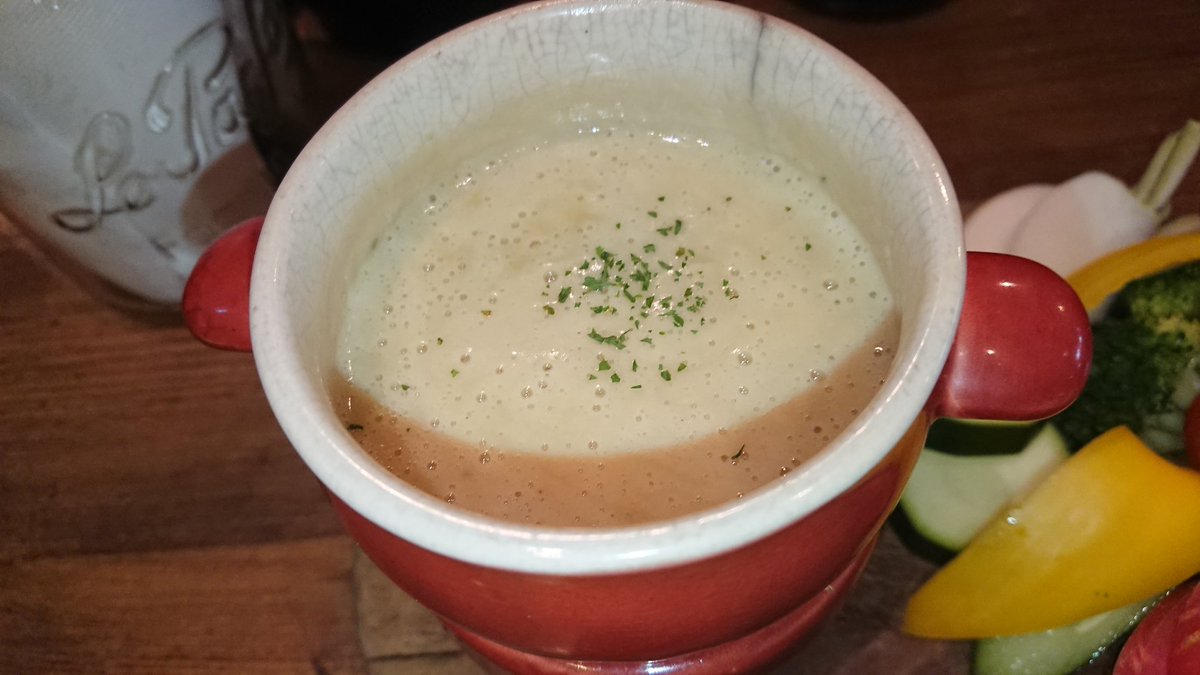 iemotofmnoge's tweet photo. 皆の衆、バーニャなカウダだ!
心してかかれ!
#ItalianBasil https://t.co/ahqxoDCnWJ