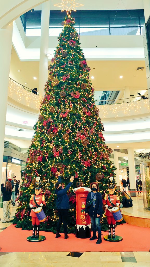 Aprovechando que todavía las restricciones no son tan estrictas este fin de semana,para ir a un centro comercial,solo que en cuanto se llena de mucho personal para casita