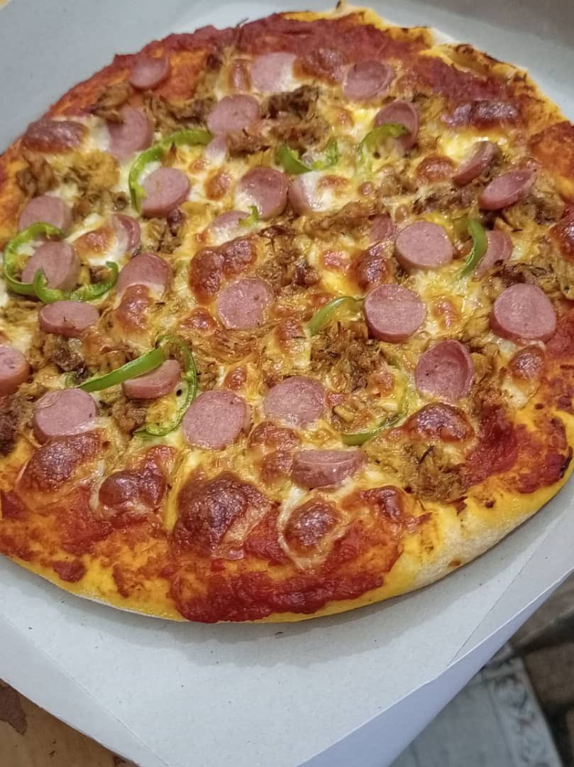 DinerAg's tweet photo. Pizza 🍕🥰😋
For orders and inquiries, call or send a Dm.
Prices: 
Big pack: 3000
Small pack: 2000
Location:Gusau, zamfara 
Pls RT🙏❤️ https://t.co/LZzm0qshqC