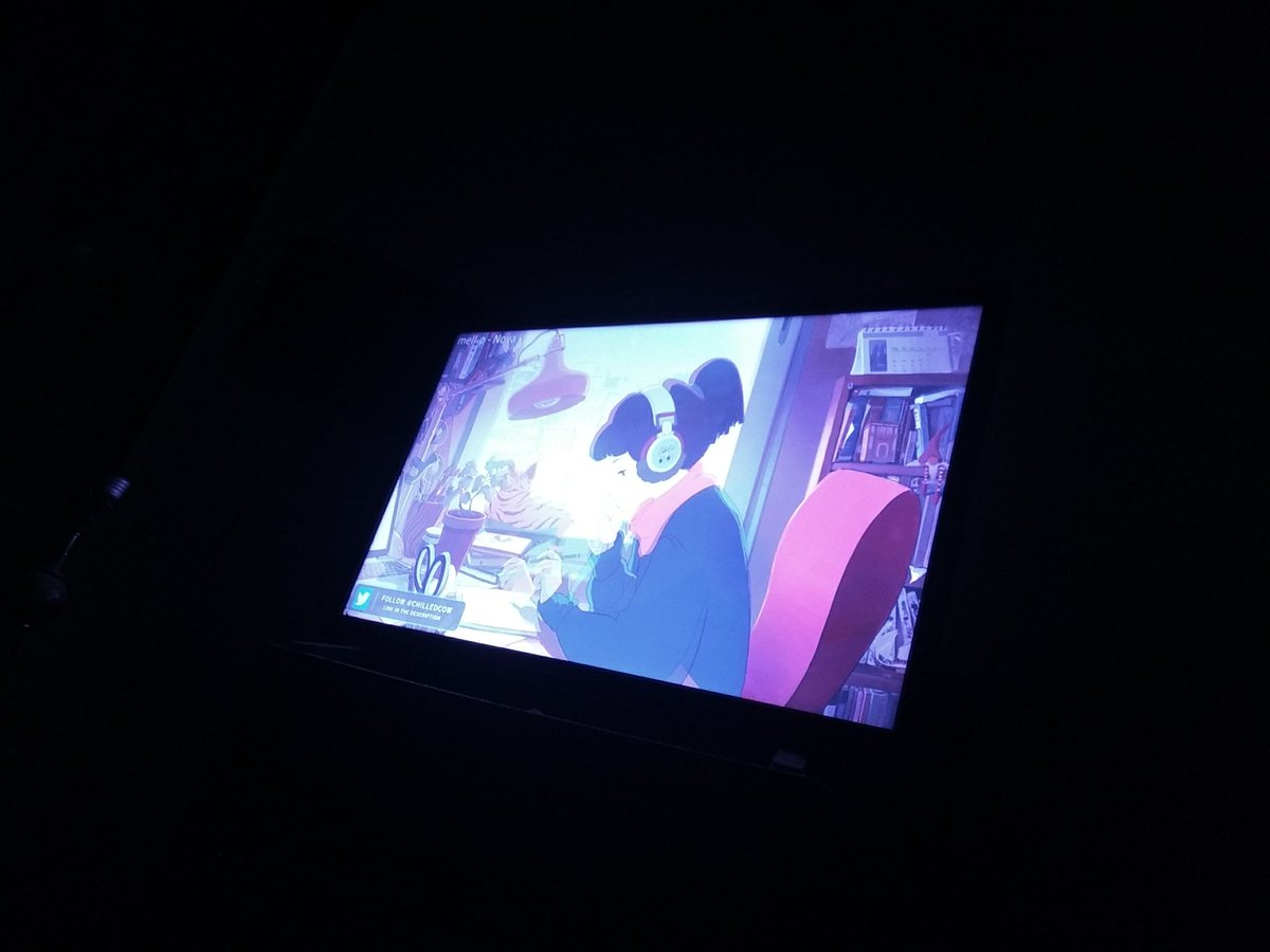 TaisiHyuuga's tweet photo. I've been watching this for the last hour. Not just listening, watching. I feel like me and the lofi hip-hop girl are good friends at this point. #stupidadhdthings https://t.co/5bhSBNacTv