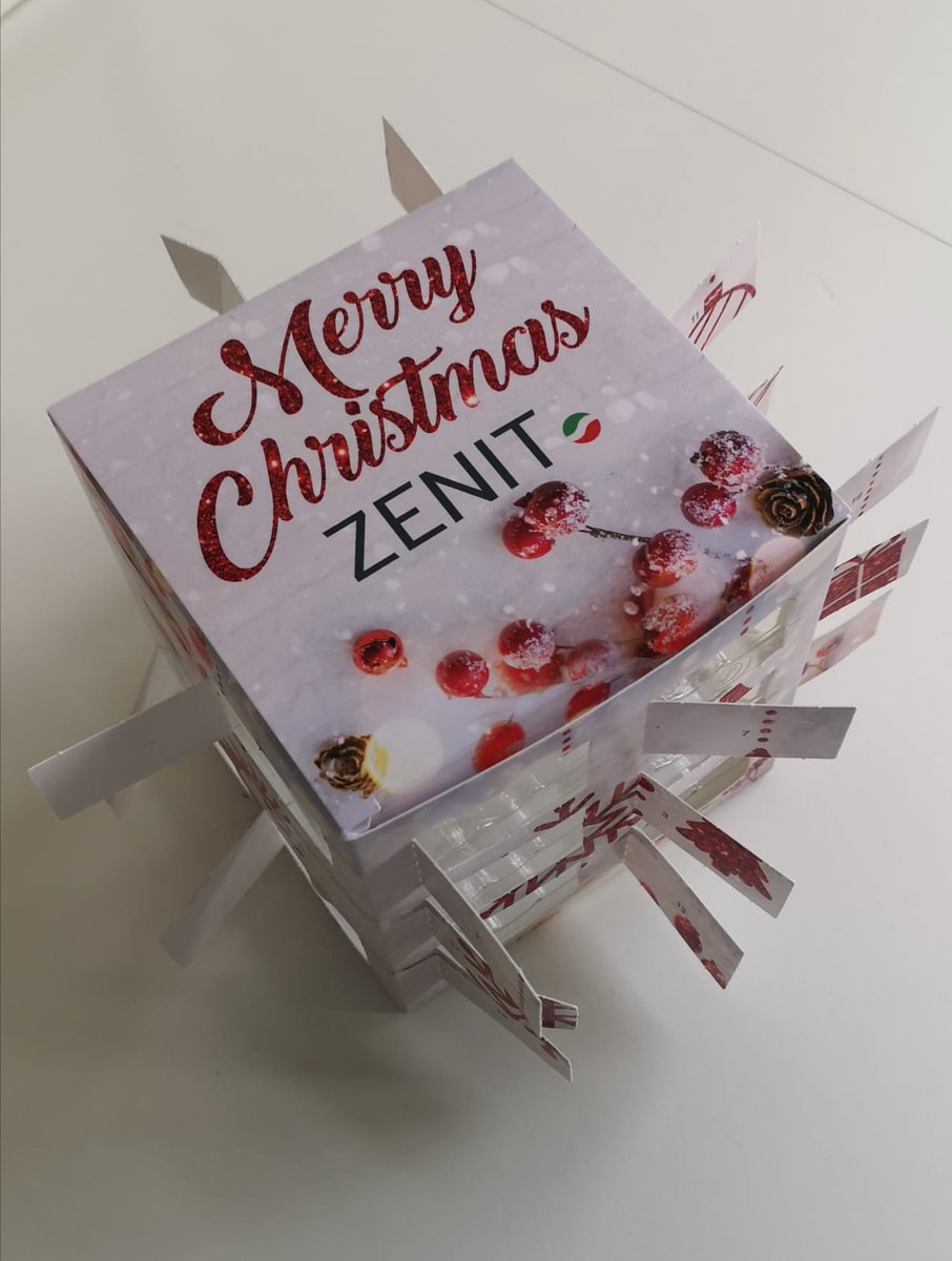 Mit diesem #Adventskalender hat unsere Geschäftsführung den Mitarbeiter_innen die #Adventszeit versüßt. 

Unsere Türen stehen weit auf für unsere Kunden und Partner, denen wir heute einen schönen 4. #Advent wünschen. 🎄🎄🎄🎄

#Gemeinsaminnovativ
zenit.de