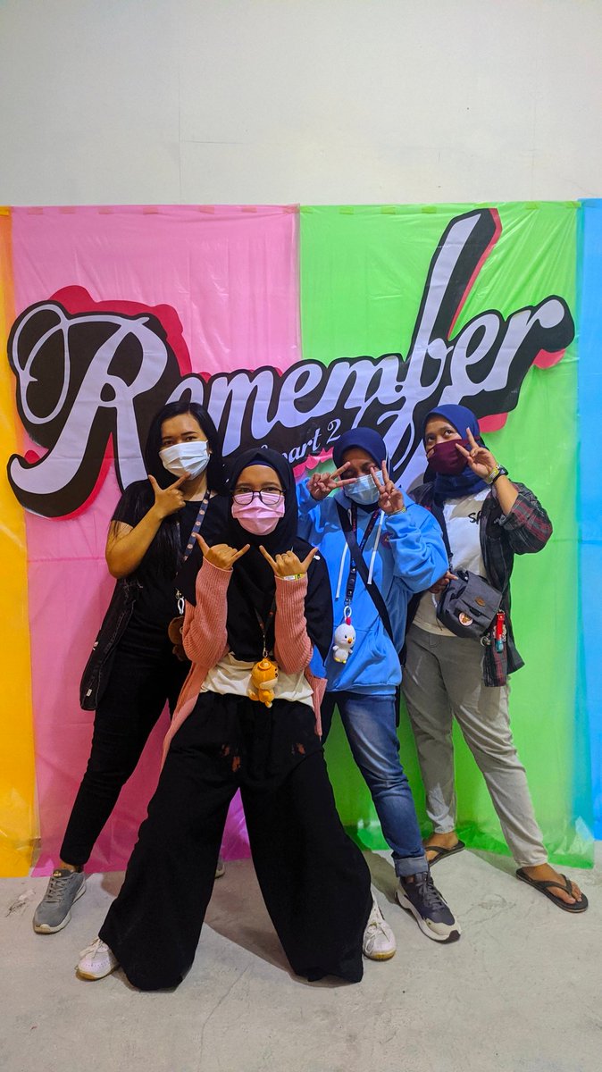 kopiphobia's tweet photo. Young k birthday party π€
@indigoday6 @hxxllufi
@deksapi @swegcikin @wedankJaePark #Day6 #MyDay
#MyDayJogja https://t.co/X8NwZVX6tf