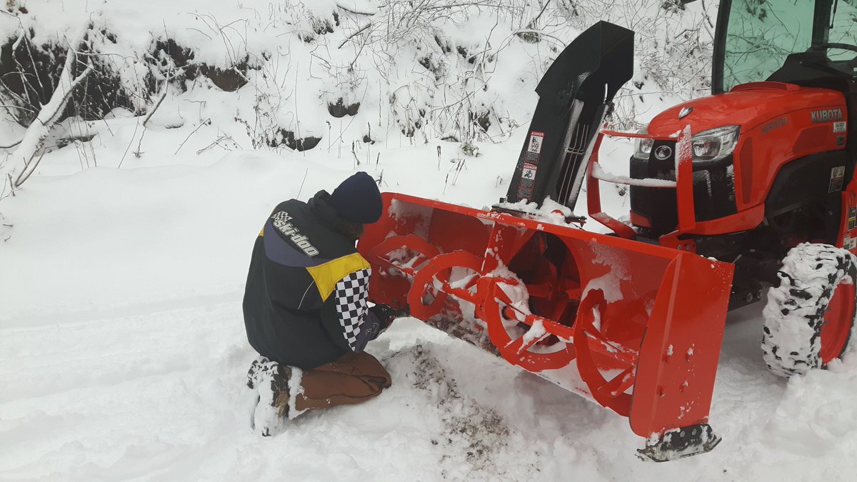 No matter how trivial you think it is, teach your kids everything you know. The world isn't getting better, it's getting weaker and less knowledgable. Hard to believe with Google Stop babysitting, start teaching. It's your duty to pass your knowledge on. #teach #beamentor