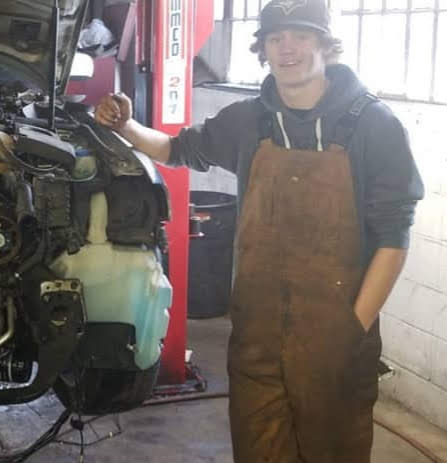 No matter how trivial you think it is, teach your kids everything you know. The world isn't getting better, it's getting weaker and less knowledgable. Hard to believe with Google Stop babysitting, start teaching. It's your duty to pass your knowledge on. #teach #beamentor