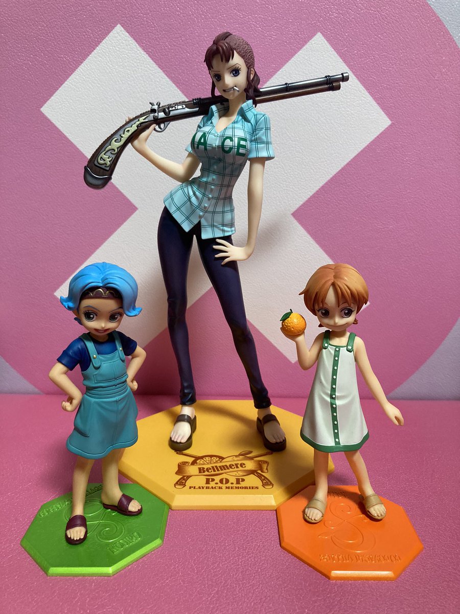 麦わら屋 ワンピースフィギュア グッズ うちの旧ベルメールさんタバコないんですけど 前のと一緒ですかね ｗ