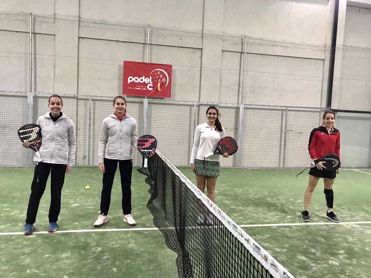 Nuestra alumna Alejandra Alonso ha jugado la 5a Prueba Provincial de Valladolid con María Castañera, su nueva compañera. 

Han ganado 5-7 / 6-1 / 6-2 frene a unas grandísimas rivales: Laura Ganso y María Martín 🎾💥

#padel #valladolid