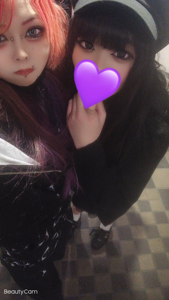 kusomidori666's tweet photo. 昨日はおやすみでした👐
私いないのにアユーロ娘来たみたいw
一昨日も来てくれて
安定のアユーロ4回して死にました♥️
そしてたのしい(◜◡◝)
いつもありがとう♥️しゅき

0時からアンバーいます👏
お避けください🥺

#社美緒 
#Yggdrasil 
#歌舞伎町 
#Lee2 
#bar https://t.co/CSc0wOSUU5