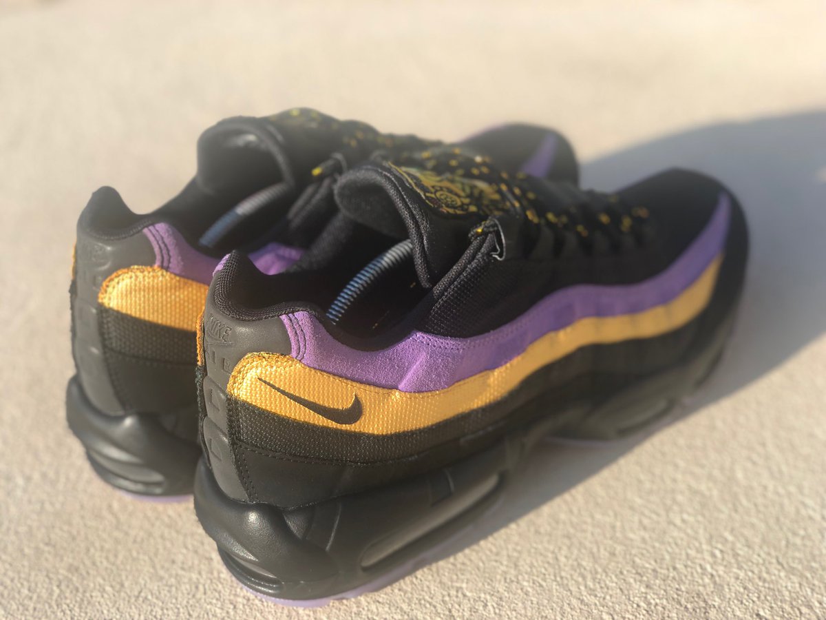 NachoShoe's tweet photo. I am inevitable.

Thanos themed Air Max 95s

#NachoShoe #Nike #marvel #angeluspaint #lacelab #customshoes #sneakerhead #sneakergallery #sneakercollection #sneakercon #customkicks  #sneakeraddict #lacedsociety #thanos #avengers #infinitystones #gauntlet #airmax95 #airmax https://t.co/3yU2W38wjQ