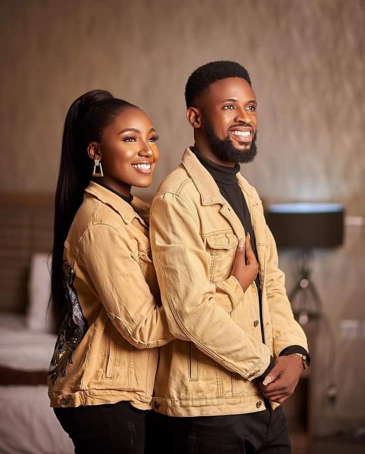 Beanballmedia's tweet photo. Mine 😍❤️

Groom: @jossy_tphotography 
MUA: @beautybytaye 
Photography: @desanmiphotography
Retouched by: @Jossyy_T

#beanballmediablog  #beanballmediaweddings #preweddingphoto #explore #bride #groom #love #gettingmarried2020 

https://t.co/VzwUVLQJ3Y https://t.co/yELFBNLi56