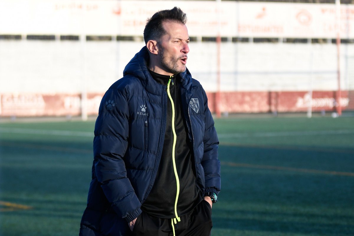 🗣️ Dani Aso tras el 4-0 contra Tamarite:

🗯️ "Victoria importante contra un equipo que tiene una buena filosofía. Nos han complicado el partido."

🗯️ "Hemos estado en nuestra salsa ante un rival que fuera de casa había empatado en Binéfar y ganado en Monzón". 

#CanteraSDH 🔵🔴