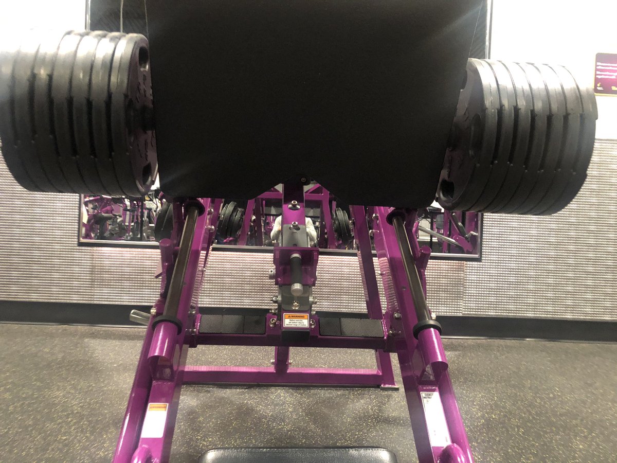 TOG181's tweet photo. If it was easy everyone would be doing it. 720lb for 20 is my goal. 1 week left. 

21 the goal is to obtain marketing partners that believe in us. @DPariseRacing  we don’t quit. Two of the hardest goals I have faced 
#sponsor #NeverGiveUp #weightlifting https://t.co/VCqQl6gntN
