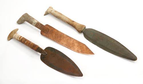 ESKIMOS AND THE WAY THEY KILL WOLVES:A LESSON ON TEMPTATION[A THREAD] The way an Eskimo kills a wolf offers insight into the self-destructive nature of yielding to temptation. To trap wolves,Eskimos will freeze a knife's blade using ice mixed with Rabbit's blood. 1/