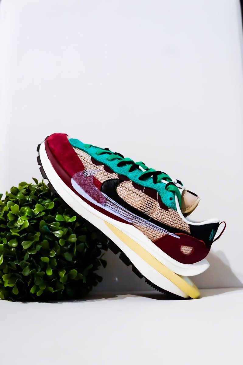 Les Cracks De La Sneakers tweet media
