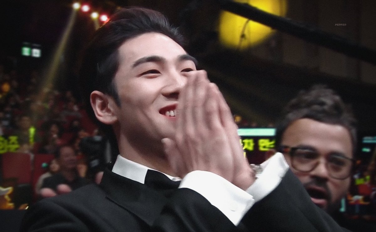 DONGHO AT KBS ENTERTAINMENT AWARDS 2019 A THREAD  #baekho  #dongho  #강동호  #백호 (btw, i forget some of the source so if i didn't include it and the pic has no logo, i apologize in advance. Alsp if there's same pics )