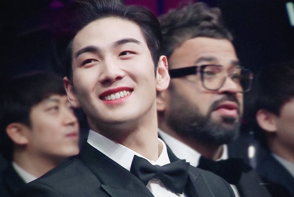 DONGHO AT KBS ENTERTAINMENT AWARDS 2019 A THREAD  #baekho  #dongho  #강동호  #백호 (btw, i forget some of the source so if i didn't include it and the pic has no logo, i apologize in advance. Alsp if there's same pics )