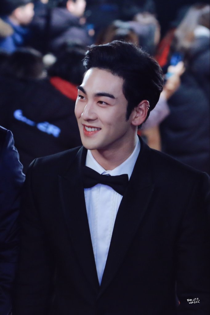 DONGHO AT KBS ENTERTAINMENT AWARDS 2019 A THREAD  #baekho  #dongho  #강동호  #백호 (btw, i forget some of the source so if i didn't include it and the pic has no logo, i apologize in advance. Alsp if there's same pics )