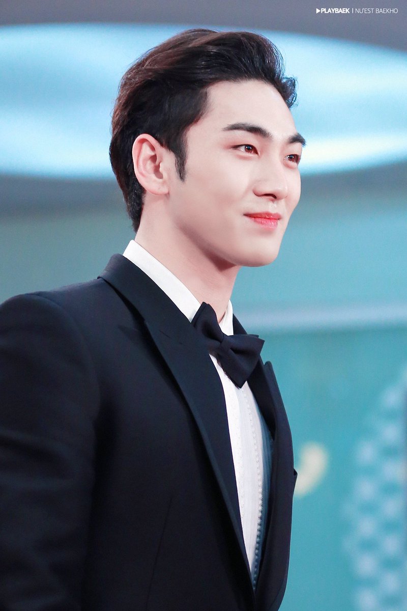 DONGHO AT KBS ENTERTAINMENT AWARDS 2019 A THREAD  #baekho  #dongho  #강동호  #백호 (btw, i forget some of the source so if i didn't include it and the pic has no logo, i apologize in advance. Alsp if there's same pics )