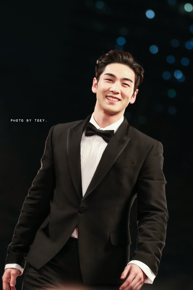 DONGHO AT KBS ENTERTAINMENT AWARDS 2019 A THREAD  #baekho  #dongho  #강동호  #백호 (btw, i forget some of the source so if i didn't include it and the pic has no logo, i apologize in advance. Alsp if there's same pics )