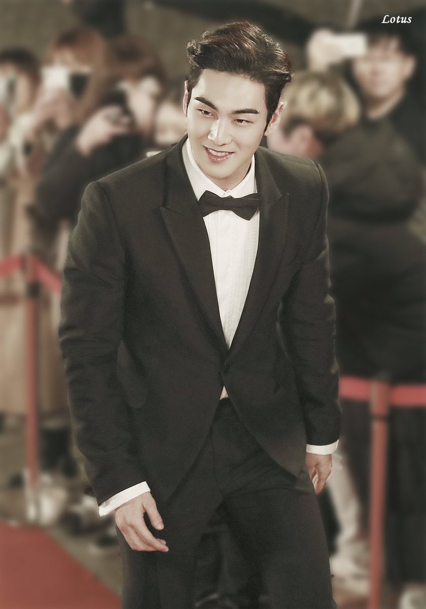 DONGHO AT KBS ENTERTAINMENT AWARDS 2019 A THREAD  #baekho  #dongho  #강동호  #백호 (btw, i forget some of the source so if i didn't include it and the pic has no logo, i apologize in advance. Alsp if there's same pics )
