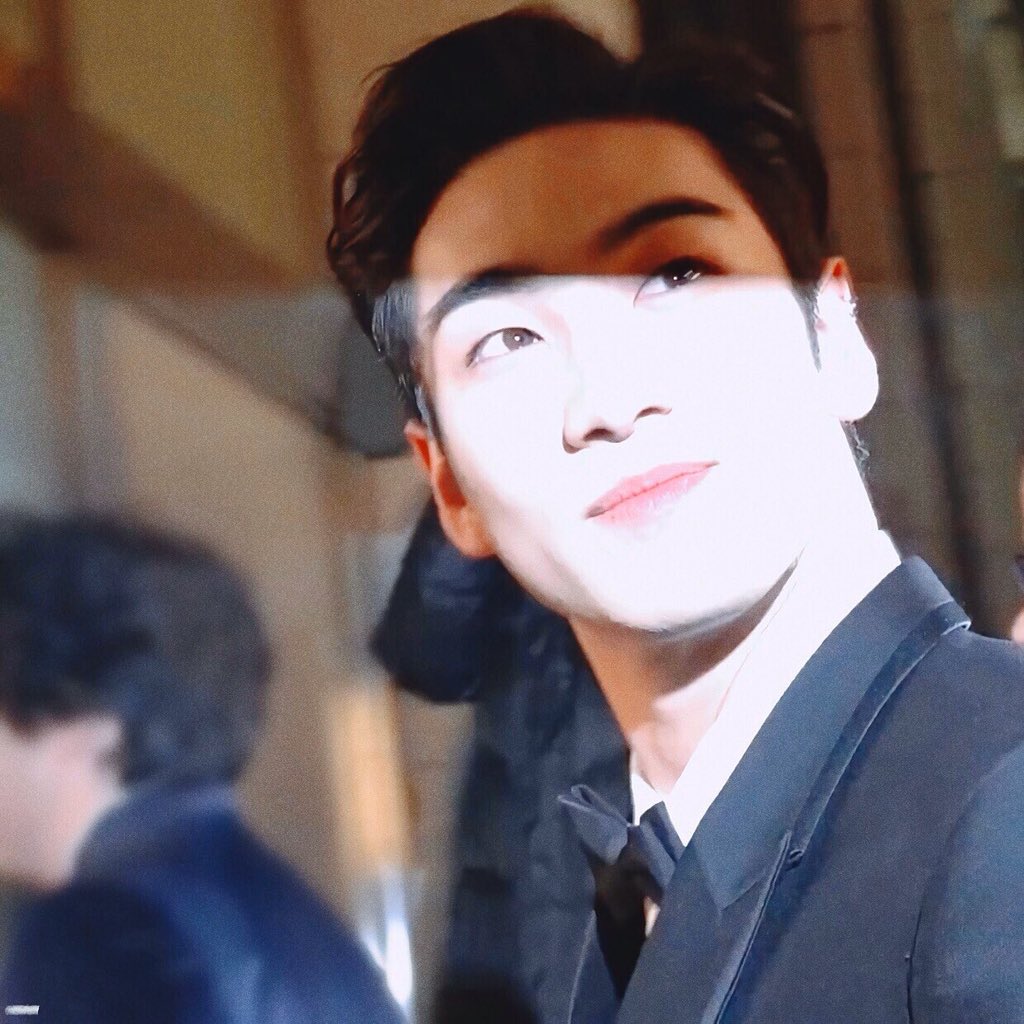 DONGHO AT KBS ENTERTAINMENT AWARDS 2019 A THREAD  #baekho  #dongho  #강동호  #백호 (btw, i forget some of the source so if i didn't include it and the pic has no logo, i apologize in advance. Alsp if there's same pics )