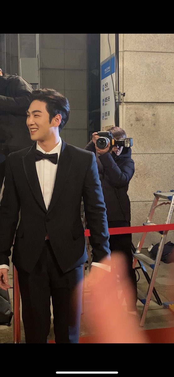 DONGHO AT KBS ENTERTAINMENT AWARDS 2019 A THREAD  #baekho  #dongho  #강동호  #백호 (btw, i forget some of the source so if i didn't include it and the pic has no logo, i apologize in advance. Alsp if there's same pics )